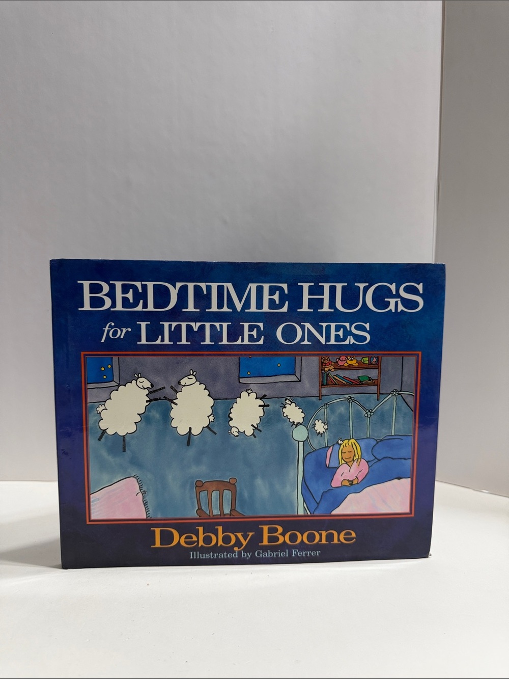 Bedtime Hugs for Little Ones Hardcover Book by Debby Boone